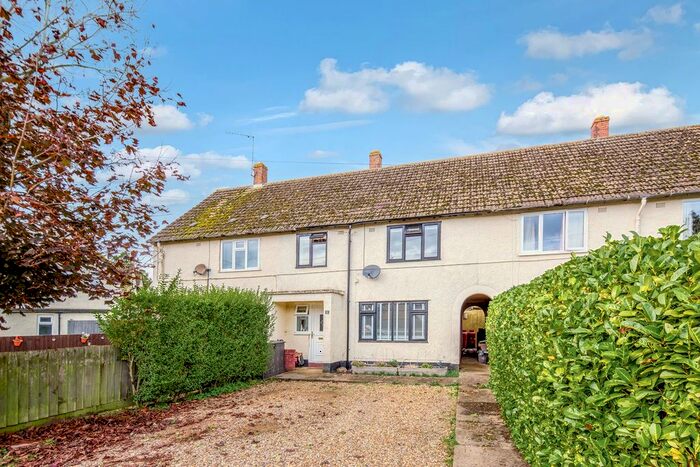 3 Bedroom Terraced House For Sale In Glen Close, Stratton Audley, Bicester, OX27