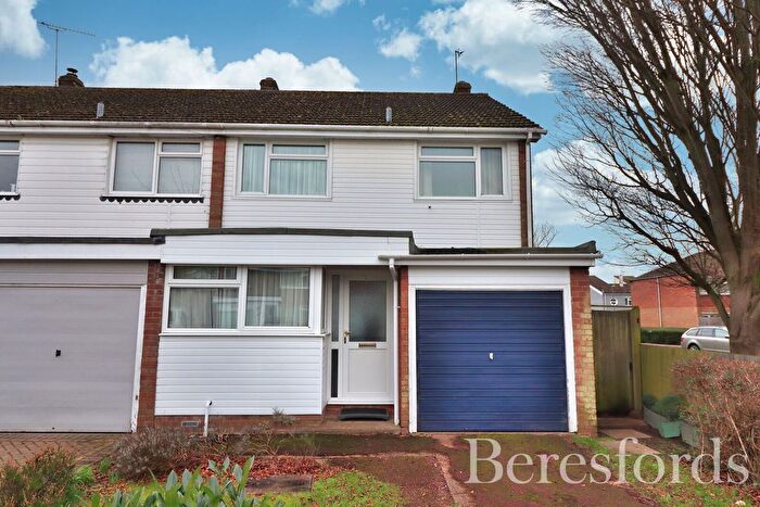 3 Bedroom End Of Terrace House For Sale In Ashley Green, East Hanningfield, CM3