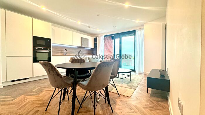 2 Bedroom Apartment For Sale In Skyline Apartments, Makers Yard, Tower Hamlets, London, E3