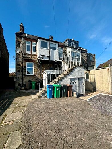 3 Bedroom Maisonette To Rent In Townhill Road, Dunfermline, Fife, KY12