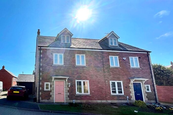 4 Bedroom Semi-Detached House To Rent In Anvil Close, Elton, Chester, CH2