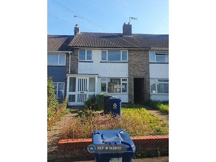 3 Bedroom Terraced House To Rent In Slade Close, Ramsey, PE26