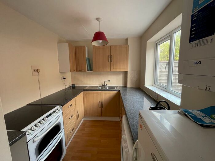 2 Bedroom Apartment To Rent In Twyford, Reading/Henley, RG10