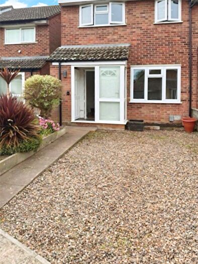 3 Bedroom Terraced House To Rent In Holworthy Road, NR5