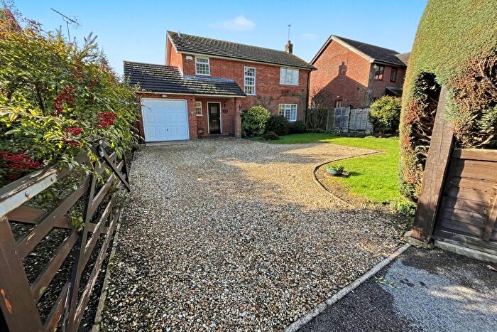 3 Bedroom Detached House For Sale In Verwood, BH31