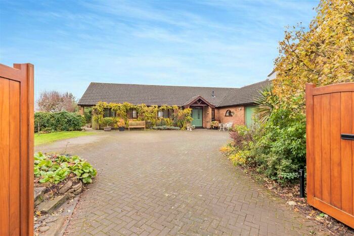4 Bedroom Detached Bungalow For Sale In Main Street, Burrough On The Hill, LE14