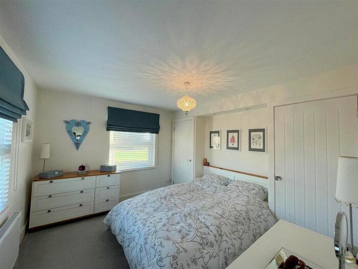 2 Bedroom Semi-Detached House For Sale In Claygate Lane, Shipbourne, Tonbridge, TN11