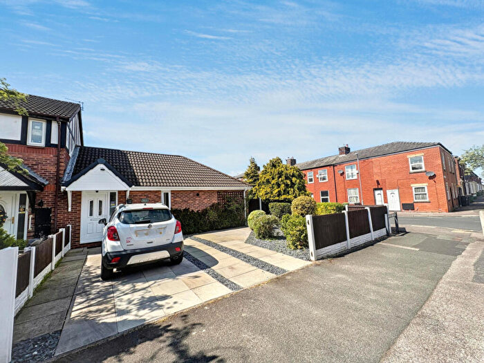 2 Bedroom Bungalow For Sale In College Court Preston, PR1