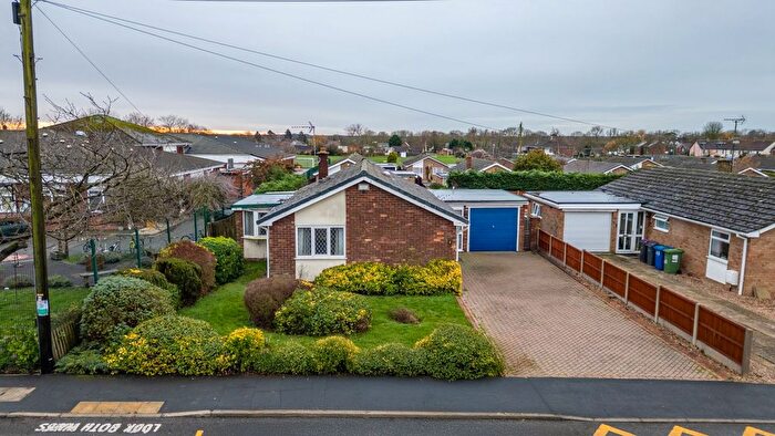 2 Bedroom Detached Bungalow For Sale In Highfield Road Saxilby, Lincoln, Lincolnshire, LN1