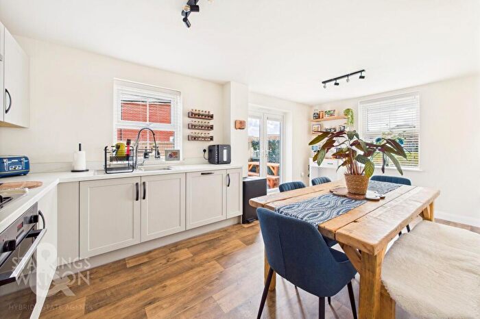 3 Bedroom Detached House For Sale In Stafford Way, Rackheath, Norwich, NR13