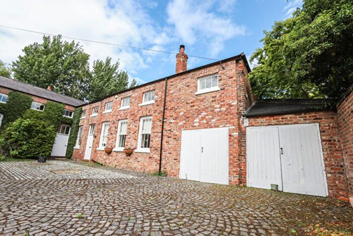 4 Bedroom End Terrace House For Sale In The Stables, Hutton Rudby To Tame Bridge, Yarm, TS15