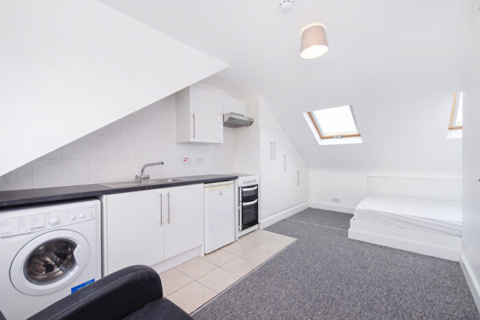 Studio To Rent In Chamberlayne Road, Kensal Rise, NW10