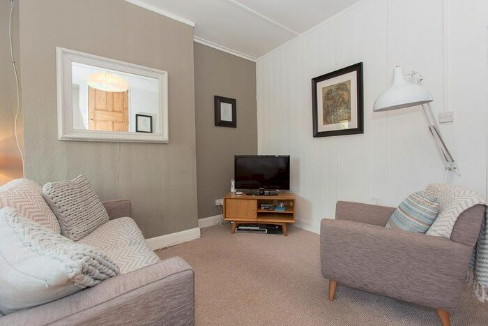 2 Bedroom Flat To Rent In Merton High Street, Wimbledon, SW19