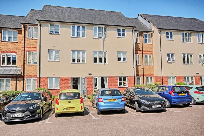 1 Bedroom Apartment For Sale In Ermine Court - Ware - Ground Floor, SG12