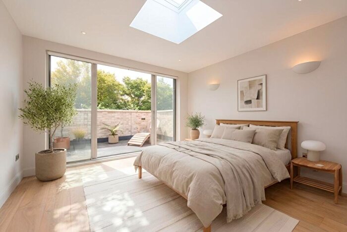 4 Bedroom Semi-Detached House To Rent In Blythwood Road, Crouch End, London, N4