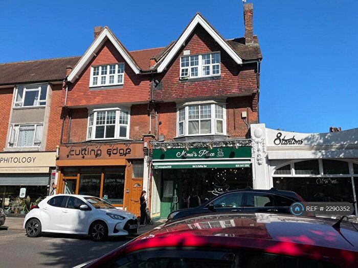 1 Bedroom Flat To Rent In Bush Hill Park, Enfield, EN1