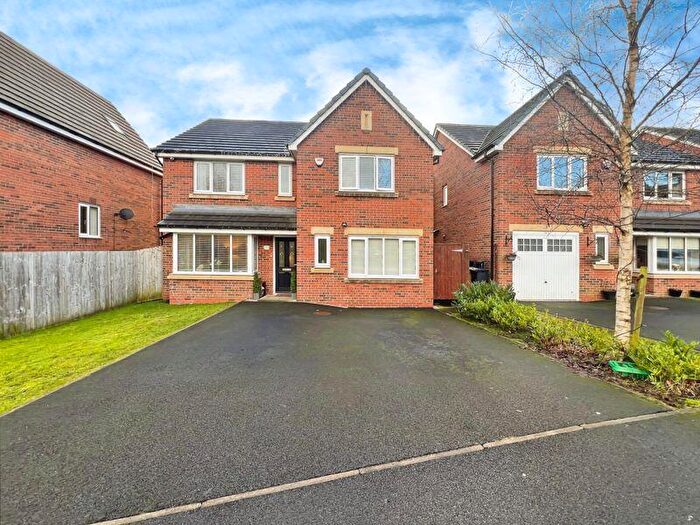 4 Bedroom Detached House For Sale In Balmoral Avenue, Heaton, BL1