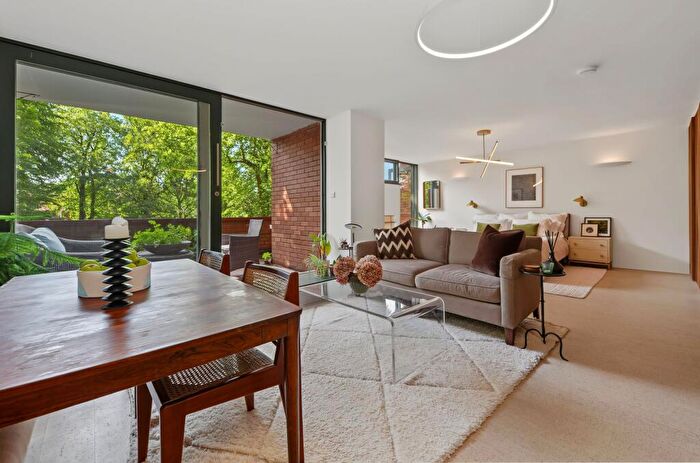 1 Bedroom Apartment To Rent In Crescent Road, London, N8