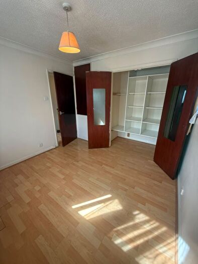 1 Bedroom Semi-Detached House To Rent In Peel Court, Slough, SL1