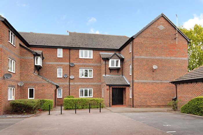 2 Bedroom Apartment To Rent In Didcot, Oxfordshire, OX11