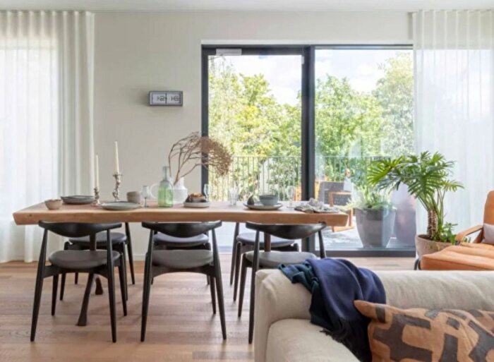 2 Bedroom Flat For Sale In Unit Brentford Project, Brentford, TW8