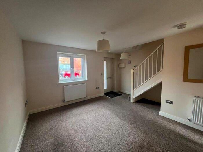 2 Bedroom House To Rent In Bed Terraced House Whitehorse Lane Boston, PE21