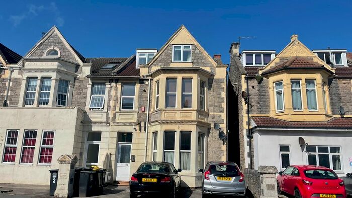 1 Bedroom Flat To Rent In Locking Road, Weston-Super-Mare, BS23