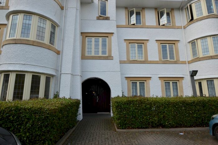 2 Bedroom Flat To Rent In Elm View Court, Southall, UB2