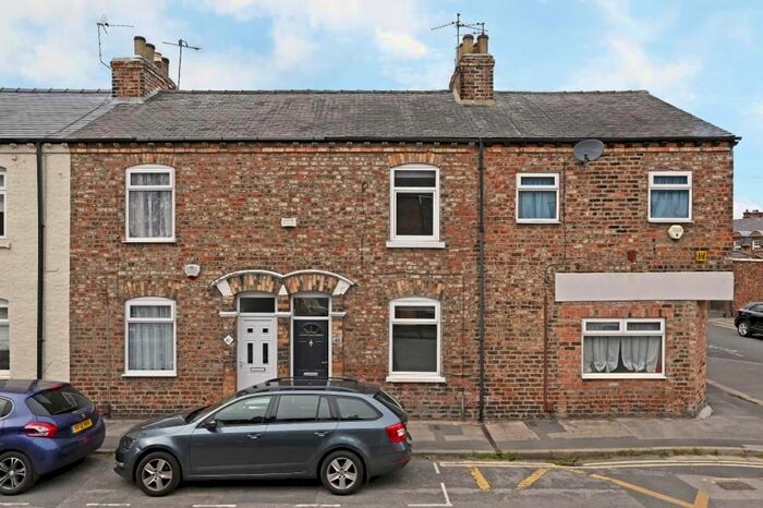2 Bedroom Terraced House To Rent In Newborough Street, York, YO30