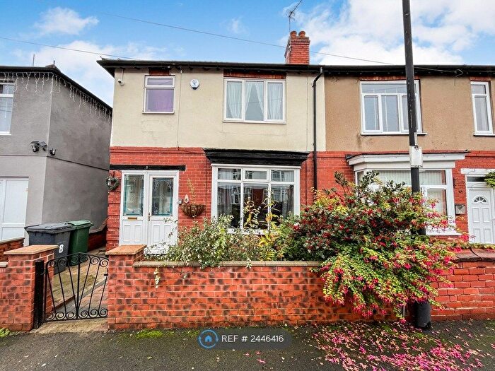 3 Bedroom Semi-Detached House To Rent In St. Hildas Road, Doncaster, DN4