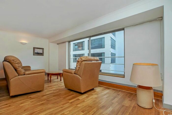 1 Bedroom Flat To Rent In Shad Thames, London, SE1