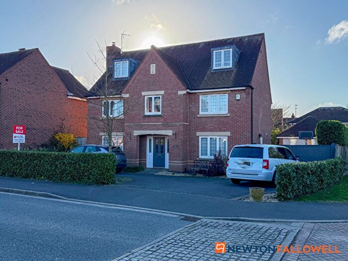 5 Bedroom Detached House For Sale In Dale Way, Fernwood, NG24