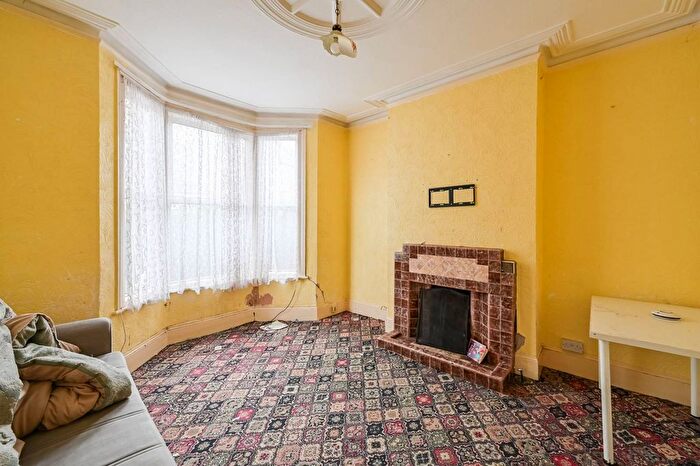 4 Bedroom Terraced House For Sale In Napier Road, Tottenham, London, N17