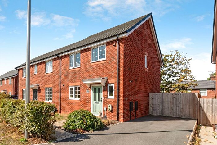 3 Bedroom Semi-Detached House For Sale In Birch Avenue, Ellesmere Port, Cheshire, CH65