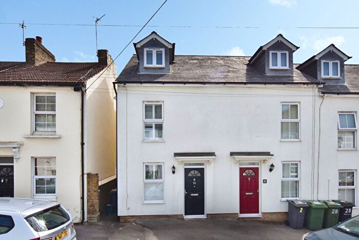 3 Bedroom End Of Terrace House For Sale In Gladstone Road, Maidstone, ME14