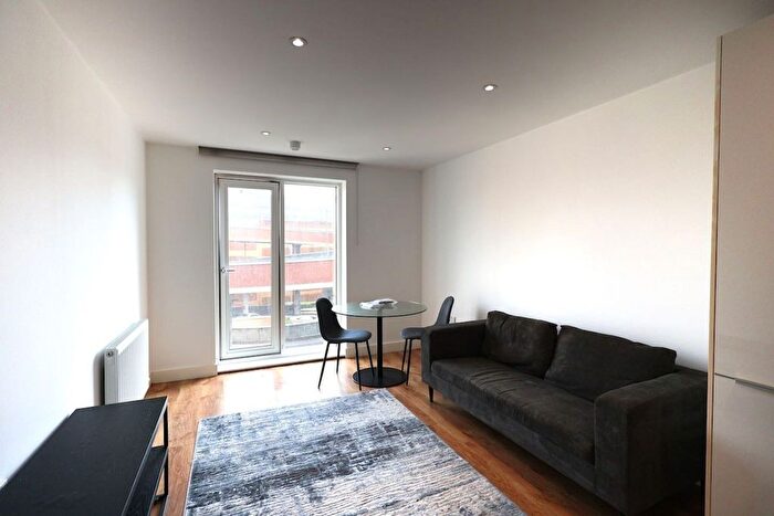 1 Bedroom Flat To Rent In Headstone Road, Harrow, HA1