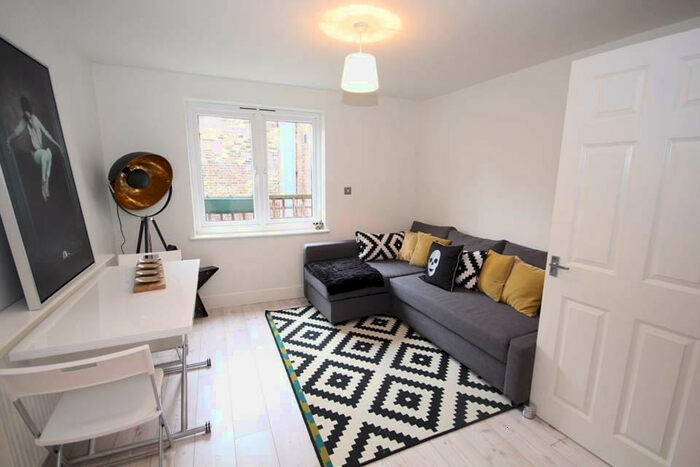 1 Bedroom Flat To Rent In Kirkdale, Sydenham, SE26
