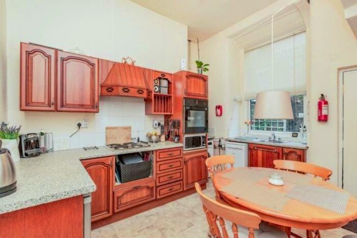 3 Bedroom Terraced House To Rent In Stafford Road Fm, Preston, PR1