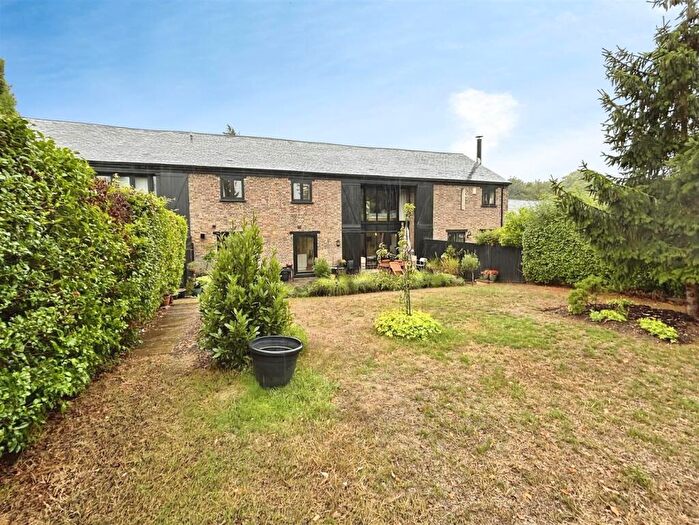 4 Bedroom Terraced House For Sale In Wouldham Road, Wouldham, Rochester, ME1