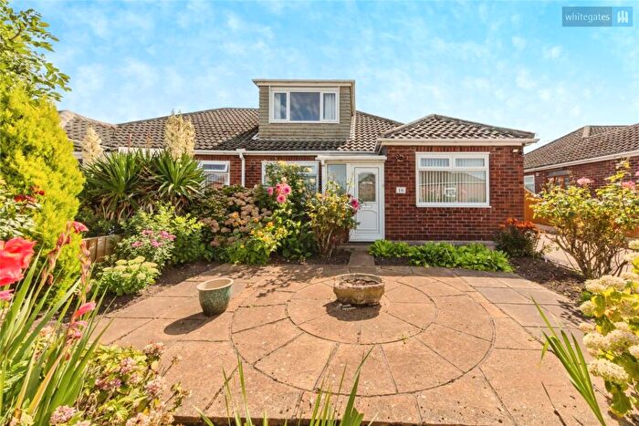 4 Bedroom Bungalow For Sale In Lingfield Drive, Crewe, Cheshire, CW1