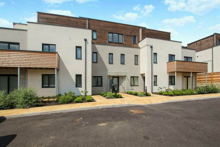 2 Bedroom Apartment To Rent In Alice Court, Burgess Hill, West Sussex, RH15