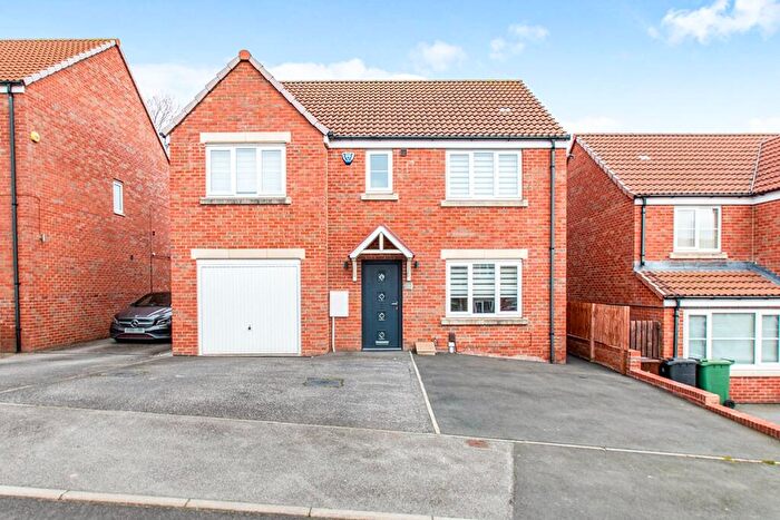 5 Bedroom Detached House To Rent In Seven Hill Way, Morley, Leeds, West Yorkshire, LS27