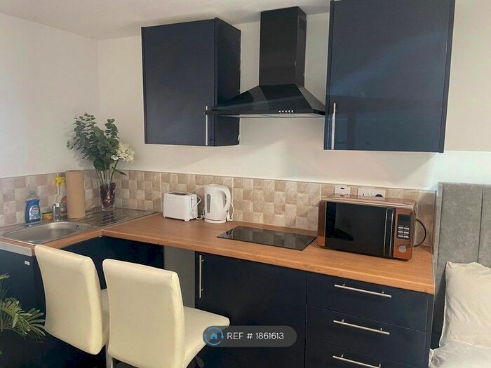 Studio To Rent In Wavertree Road, Liverpool, L7