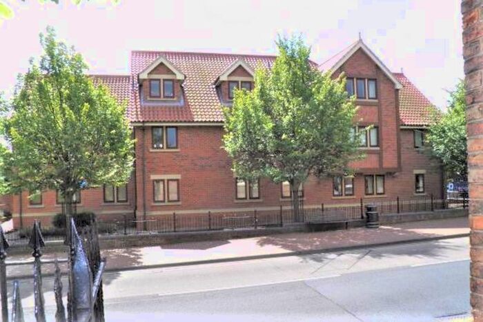 2 Bedroom Flat To Rent In Linden Court, West Lane, Mansfield, NG21