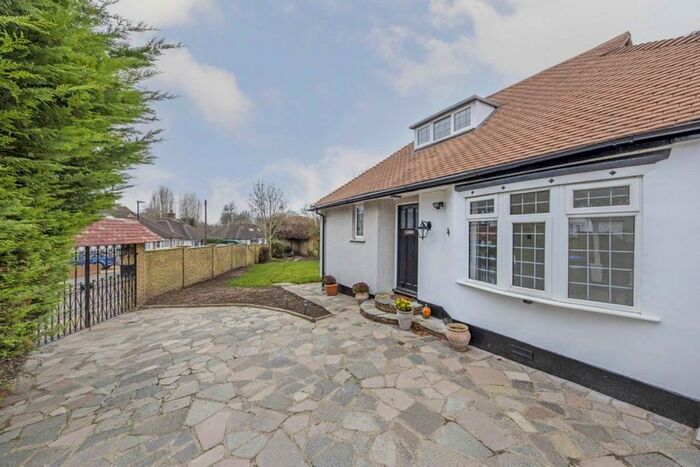 4 Bedroom Property To Rent In Woodlawn Crescent, Twickenham TW2