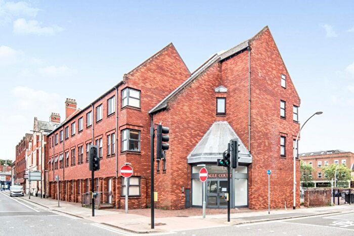 2 Bedroom Flat To Rent In Harpur Street, Bedford, Bedfordshire, MK40