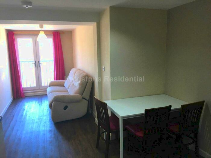 4 Bedroom Apartment To Rent In Miskin Street, Cathays, CF24