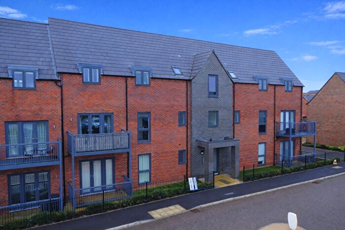 2 Bedroom Apartment For Sale In Silver Birch Avenue, Houghton Regis, Dunstable, Bedfordshire, LU5