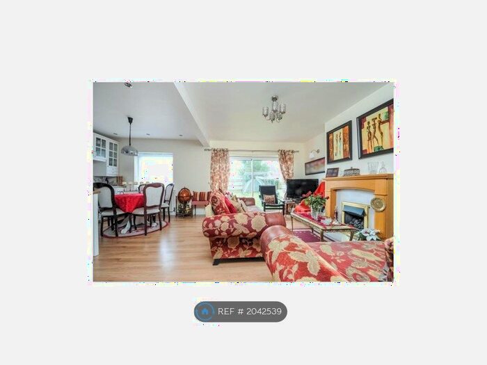 4 Bedroom Bungalow To Rent In Draycott Road, Southmoor, Abingdon, OX13