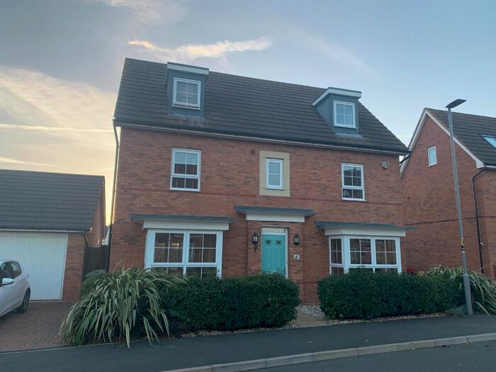 5 Bedroom Detached House To Rent In Mauretania Way, Brooklands, Milton Keynes, MK10